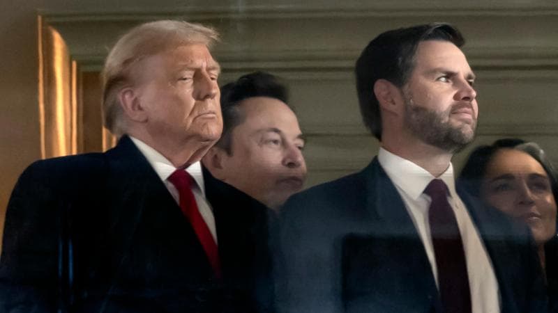 Vance, l’invisibile. Musk ruba la scena al vicepresidente Usa
