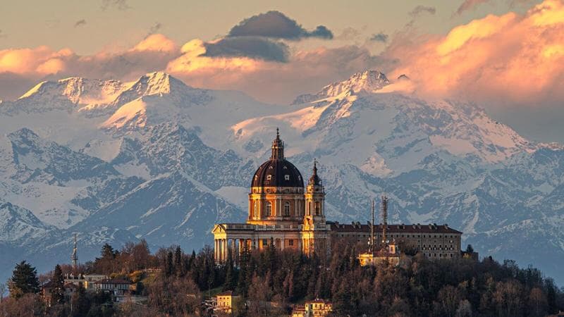 La basilica al tramonto, Superga