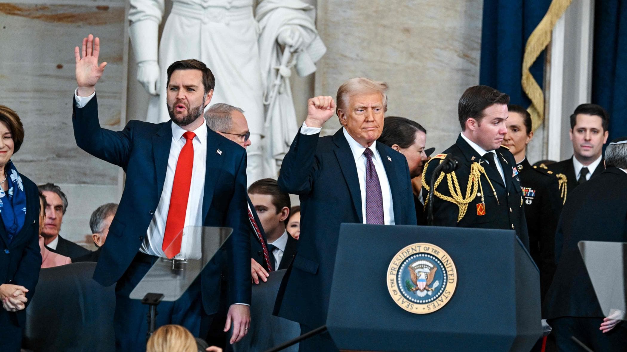 トランプ大統領宣誓演説「アメリカの衰退は今日終わった」