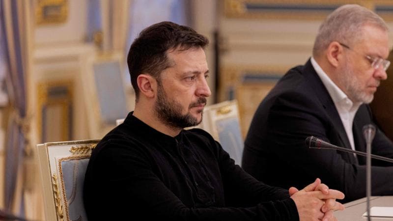 Zelensky, il grande escluso costretto a congratularsi su X: “Insieme saremo più forti”