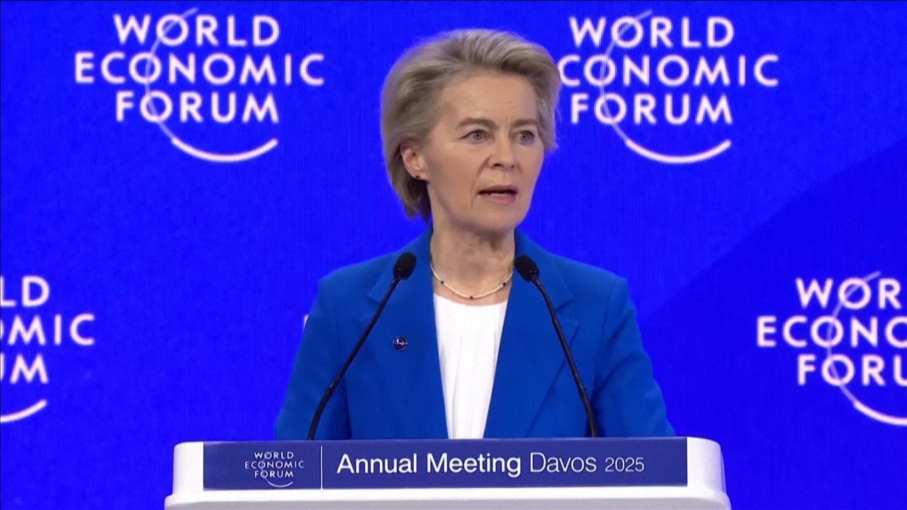 Von der Leyen: "Mondo in competizione, Ue cambi marcia: da Draghi la bussola della competitività"