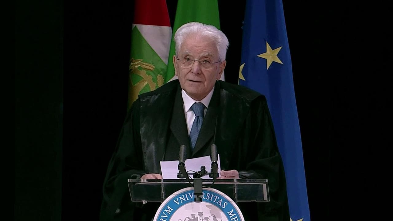 Mattarella: "Solo uniti gli Stati Ue potranno assicurare un futuro di pace e diffuso benessere"