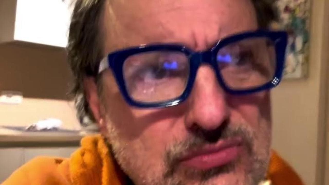 Sanremo, Pieraccioni a Conti: "Amici, amici e poi scopri che gli amici sono Clerici e Gerry Scotti"