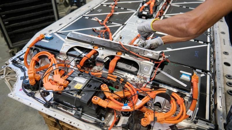 Il gruppo Bmw accelera sul riciclaggio delle batterie