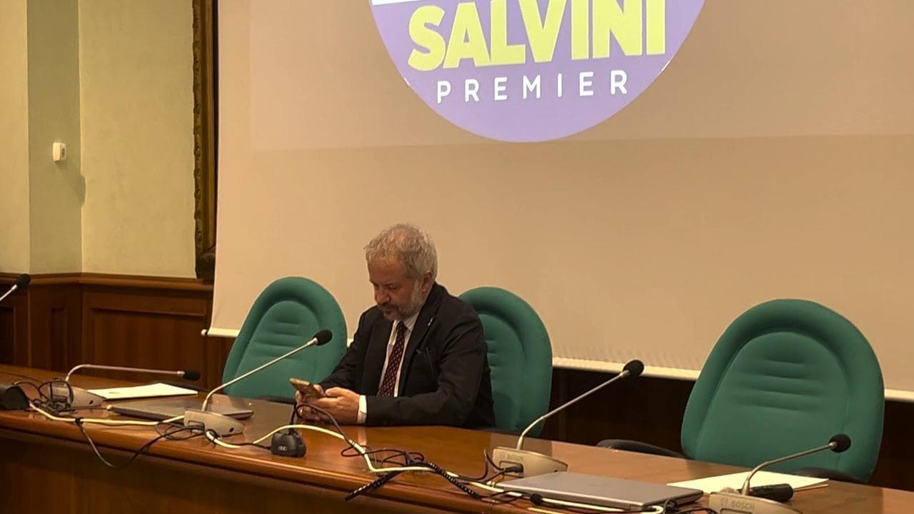 Effetto Trump sulla Lega, in un incontro assai poco scientifico: "Anche l'Italia fuori dall'Oms"