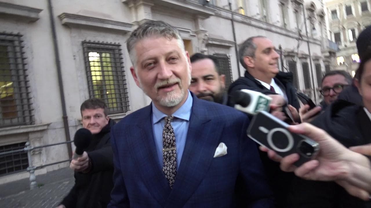 Giuli dopo l'incontro col fratello di Musk a Palazzo Chigi: "Ho parlato di cose belle"