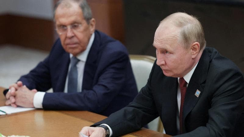 Ucraina, Putin si inchina a Trump. Lavrov: “Nessun ruolo per l’Italia”