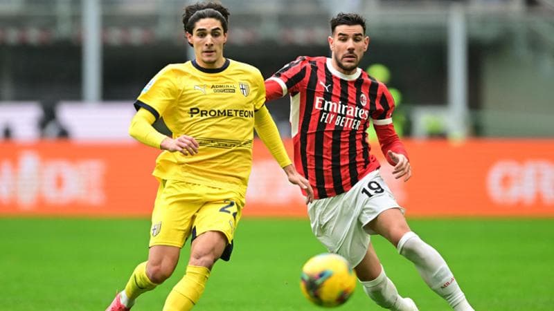 Theo Hernandez in azione