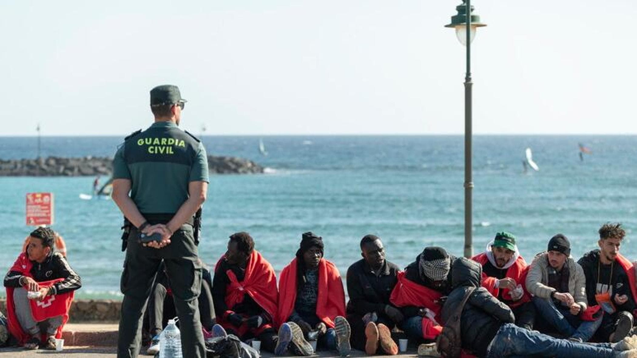 Kanarya Adaları, Atlantik Okyanusu'ndaki Afrika kıyılarından 105 km denizde 5.000 ölüm