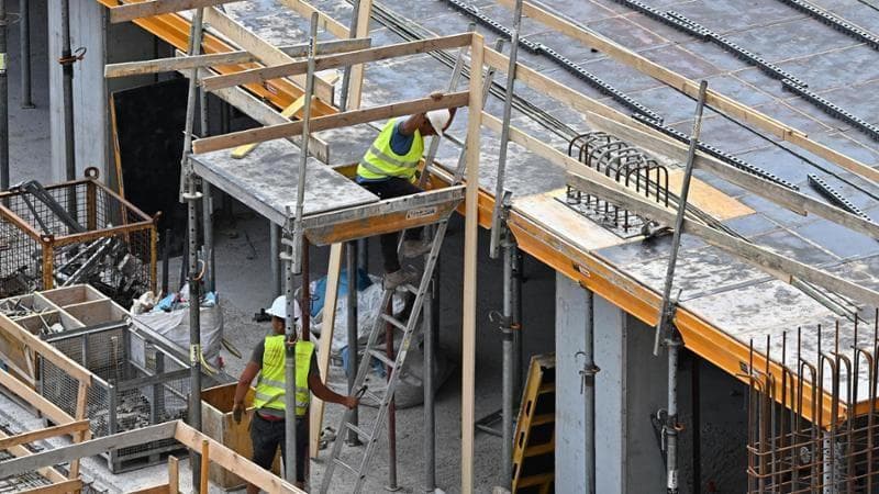 Spese per ristrutturare casa e nuovi tetti alle detrazioni: ecco chi ci perde con la Manovra