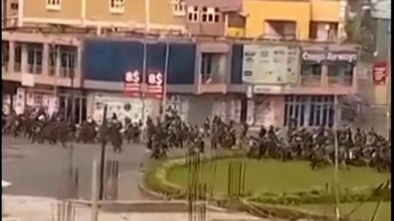 Congo nel caos: scontri a Goma tra l'esercito e i ribelli dell'M23, attaccate diverse ambasciate