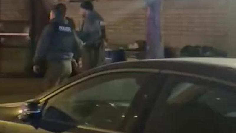 Raid contro i migranti nella liberal New York: “È lo scalpo per Trump”
