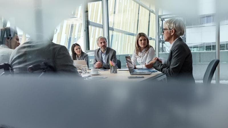 Registra di nascosto la riunione del cda: licenziato. “Sanzione legittima”. I paletti dei giudici