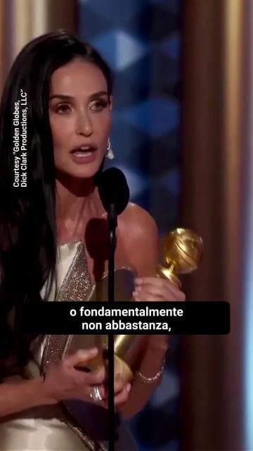 Golden Globe, il discorso di Demi Moore sui "momenti in cui pensiamo di non essere abbastanza"