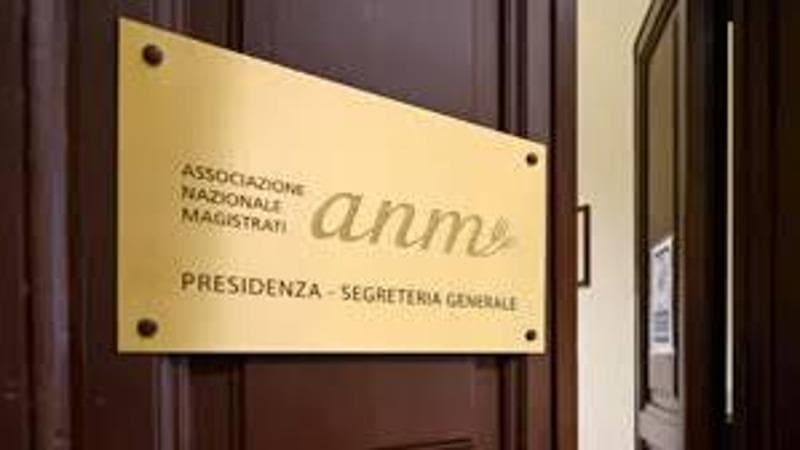 La trincea dei magistrati: “La politica non ci processerà”