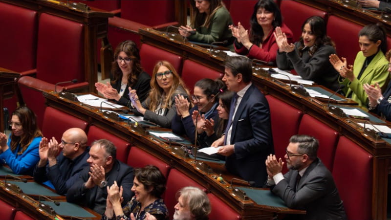 Il presidente del M5S, Giuseppe Conte, durante il suo intervento in aula alla Camera