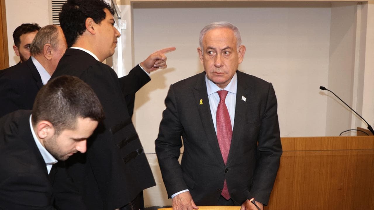 Israeli Prime Minister Benjamin Netanyahu prepares to testify in his trial on corruption charges in Tel Aviv on January 27, 2025. (Photo by Yariv KATZ / POOL / AFP)