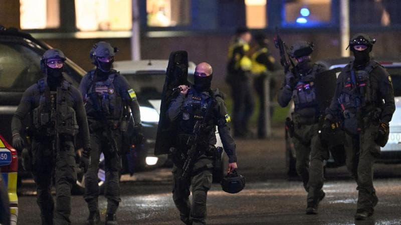 Svezia, spari in una scuola a Orebro: almeno 10 morti. Media: “Il killer è tra le vittime”
