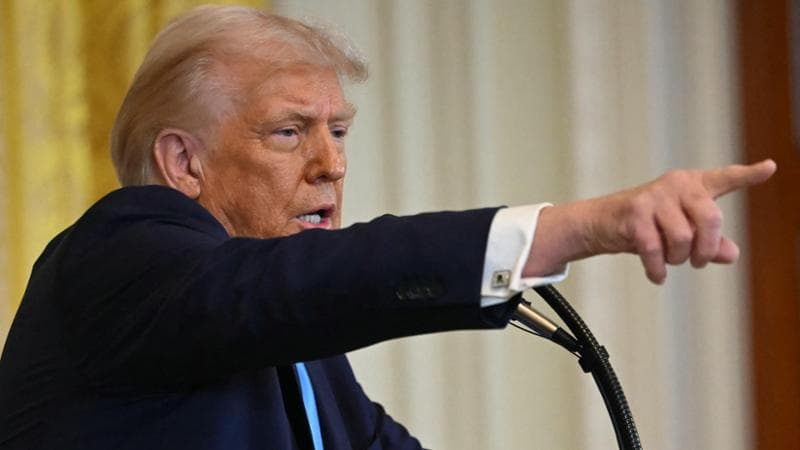 Trump: “Gli Usa prenderanno il controllo di Gaza e ne faranno la Riviera del Medio Oriente”