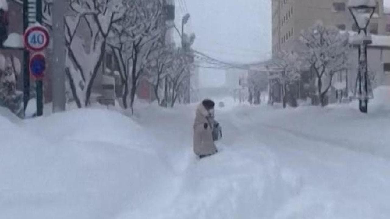 Giappone, nevicata record a Obihiro: 120 centimetri in poche ore