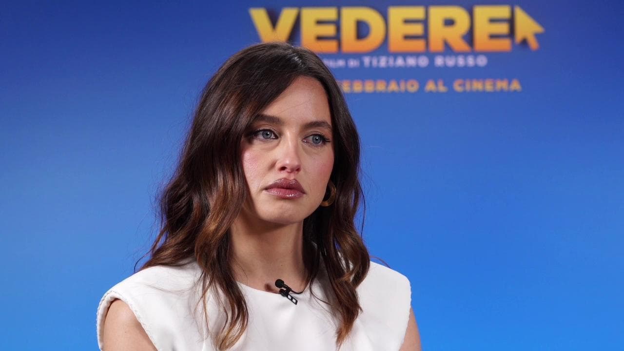 Matilde Gioli: "Ho indossato la maschera da sessantenne, la terza età non mi dispiace"
