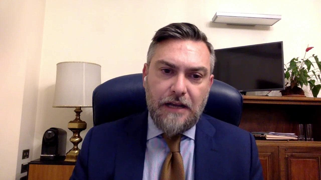 Spionaggio, Ricciardi (M5s): "Un caso i controlli su chi svolge attività invise al governo?"