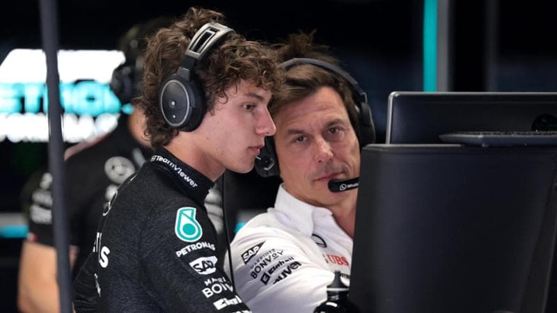 Toto Wolff con&nbsp;Andrea Kimi Antonelli
