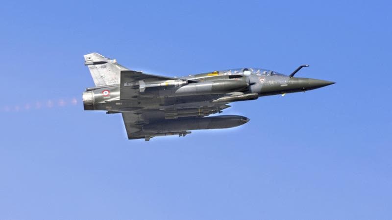 Primi caccia francesi in Ucraina: così l’Europa cerca di compensare l’incertezza degli aiuti Usa