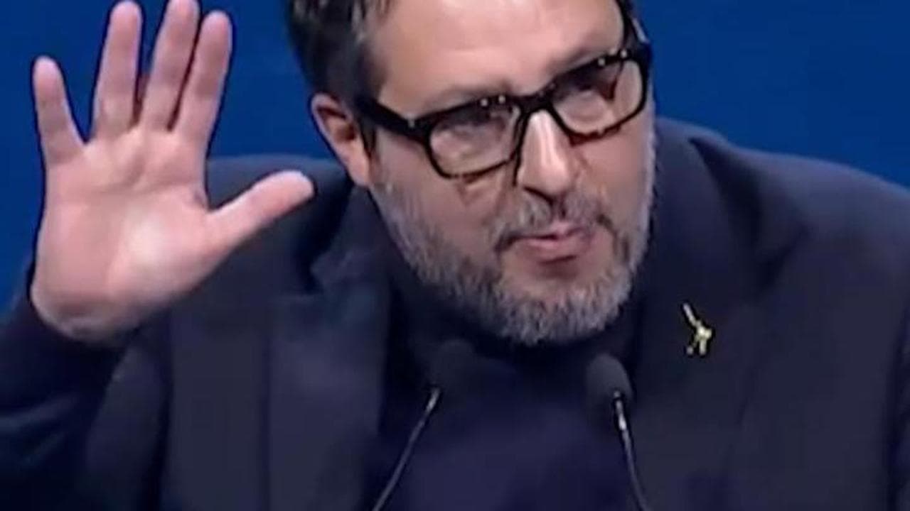 Patrioti a Madrid, Salvini in spagnolo al summit Mega: "Bye bye Pedro e Open Arms, viva la libertà"
