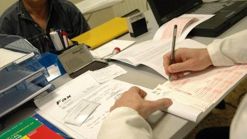 Certificati falsi, malattie immaginarie e reati: oltre 15mila licenziamenti (o sospensioni) nella Pa