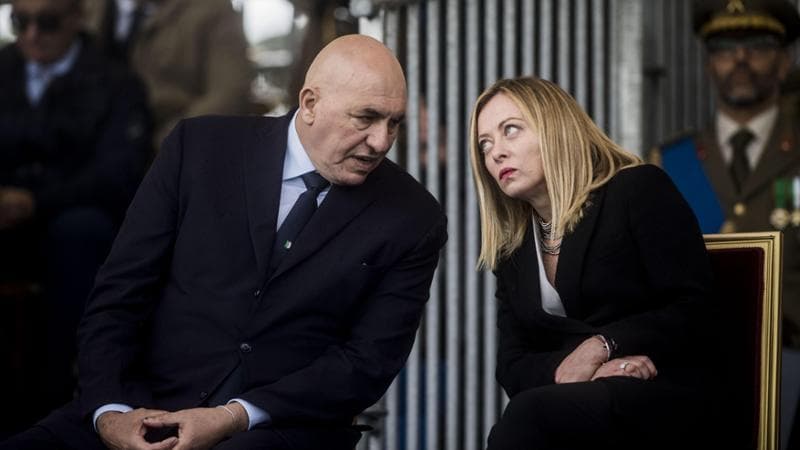 Il ministro della Difesa Guido Crosetto e la premier Giorgia Meloni