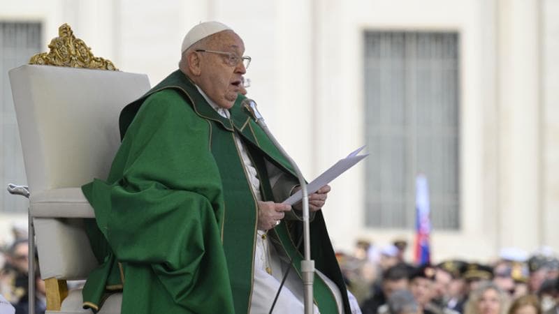 Trump, l’irrituale lettera del Papa ai vescovi Usa: “No alle deportazioni di massa dei migranti”