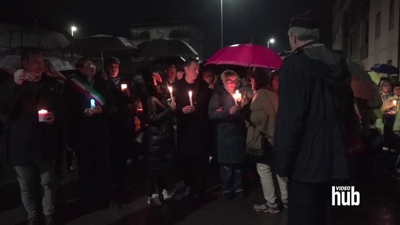 Rufina, fiaccolata per ricordare Eleonora Guidi. Il sindaco: "Commovente vedere così tanta gente"