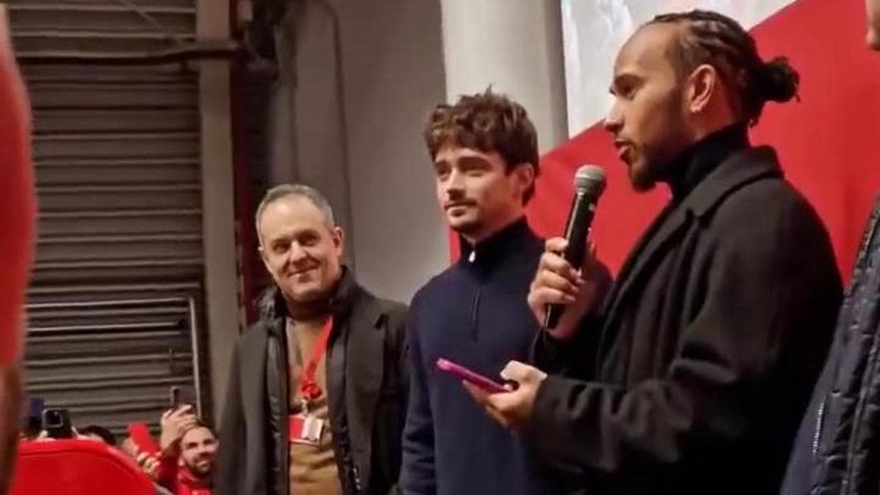 Hamilton già parla in italiano, messaggio alla Ferrari: "Era il mio sogno"