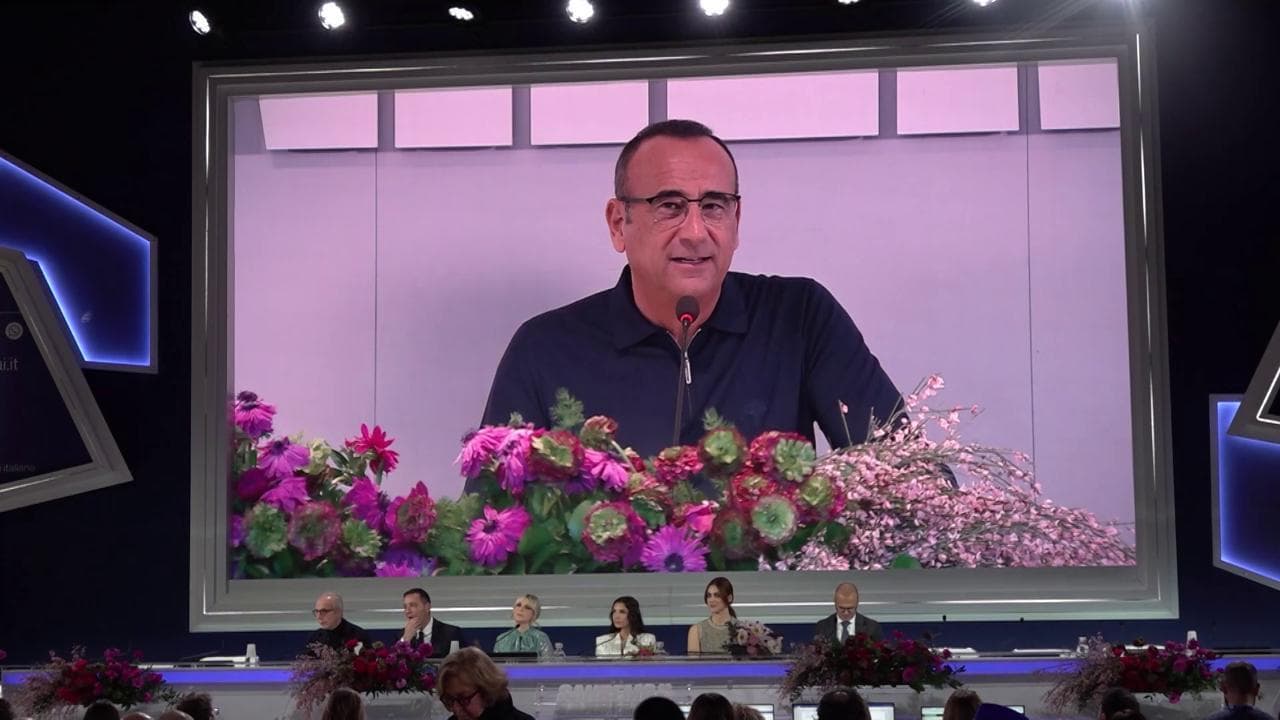 Sanremo, polemica su voto sala stampa, Conti: "L'anno scorso vi siete accordati". Poi le scuse