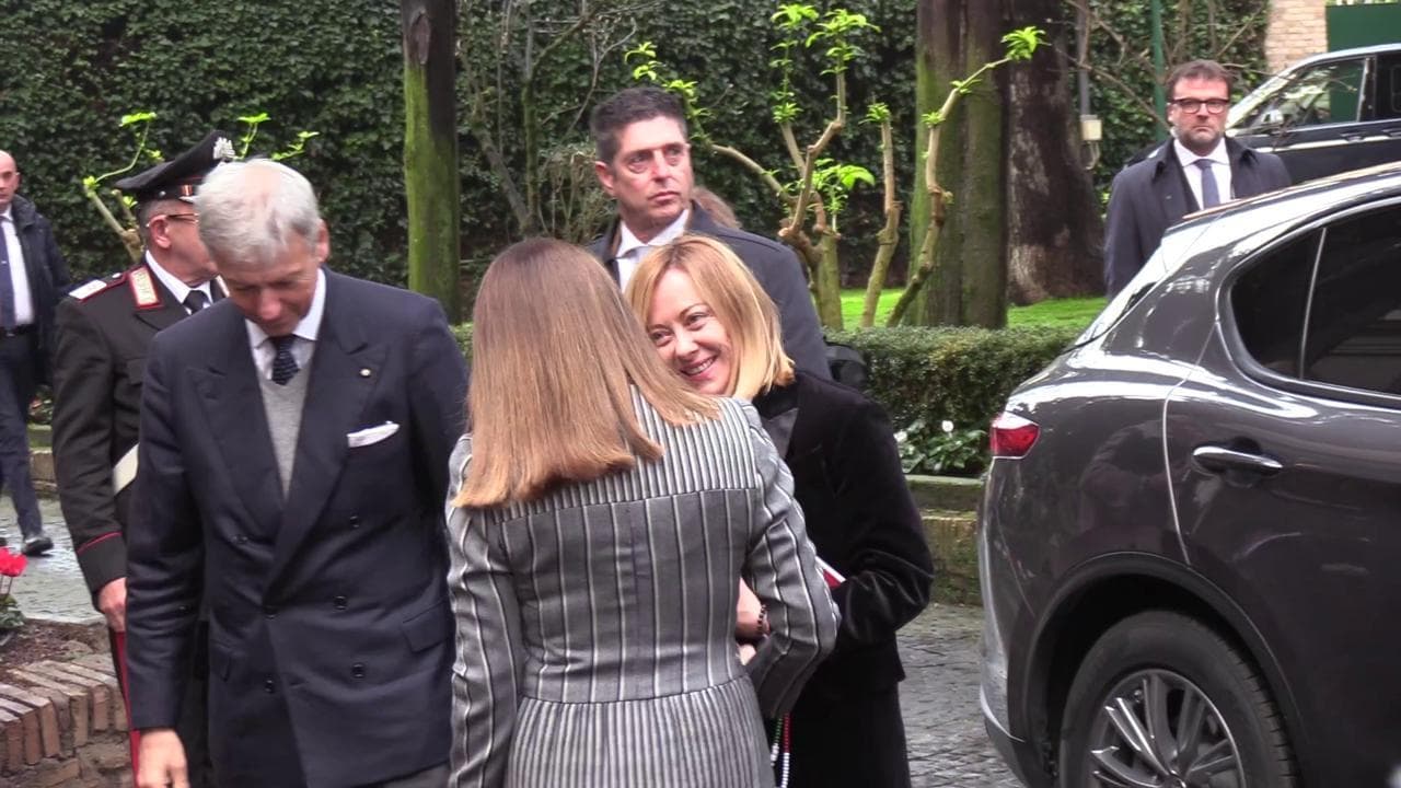 Anniversario Patti lateranensi, l'arrivo di Giorgia Meloni all'ambasciata italiana in Santa Sede