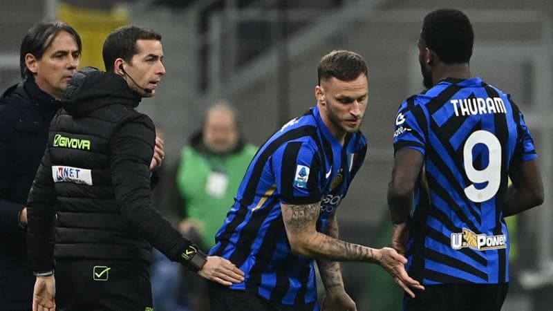 Thuram viene sostituito da Arnautovic nella partita con la Fiorentina