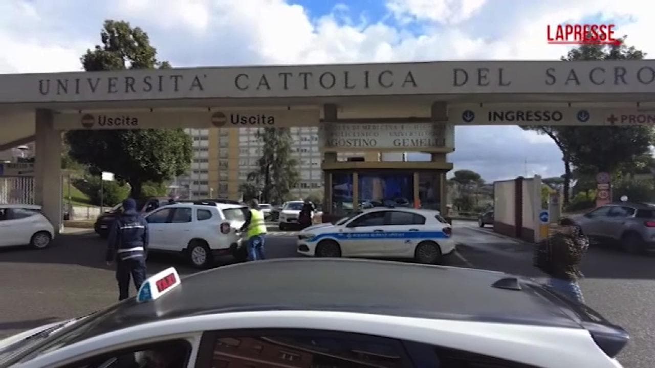 Papa Francesco ricoverato al Gemelli per accertamenti