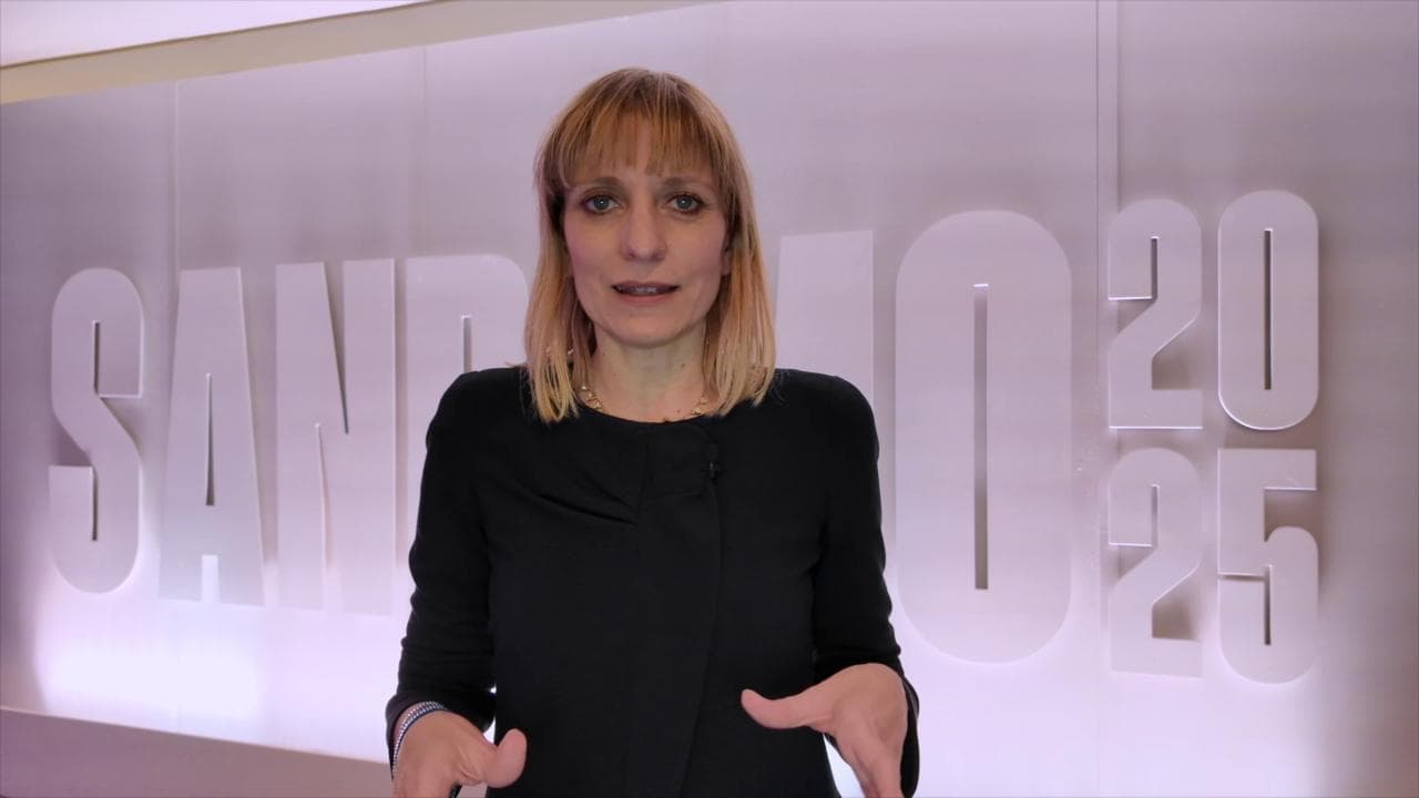 Vannacci snobbato, trionfano Benigni e Mattarella