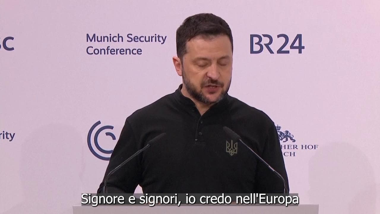Ucraina, Zelensky: "Non accetteremo accordi raggiunti alle nostre spalle"