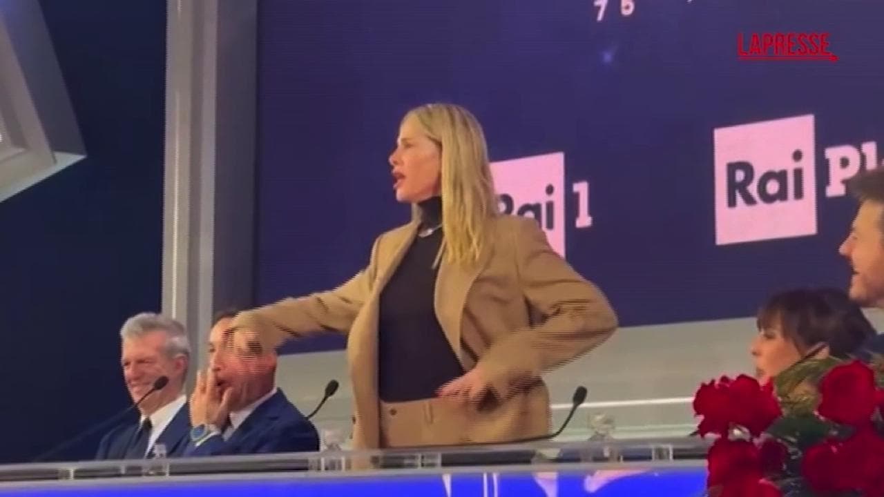 Sanremo, Marcuzzi : "La mia canzone del cuore al festival? Luis Miguel". E la canta
