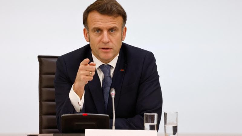 Scatta l’allarme dell’Europa, Macron chiama i partner all’Eliseo. Zelensky: “Subito esercito Ue”