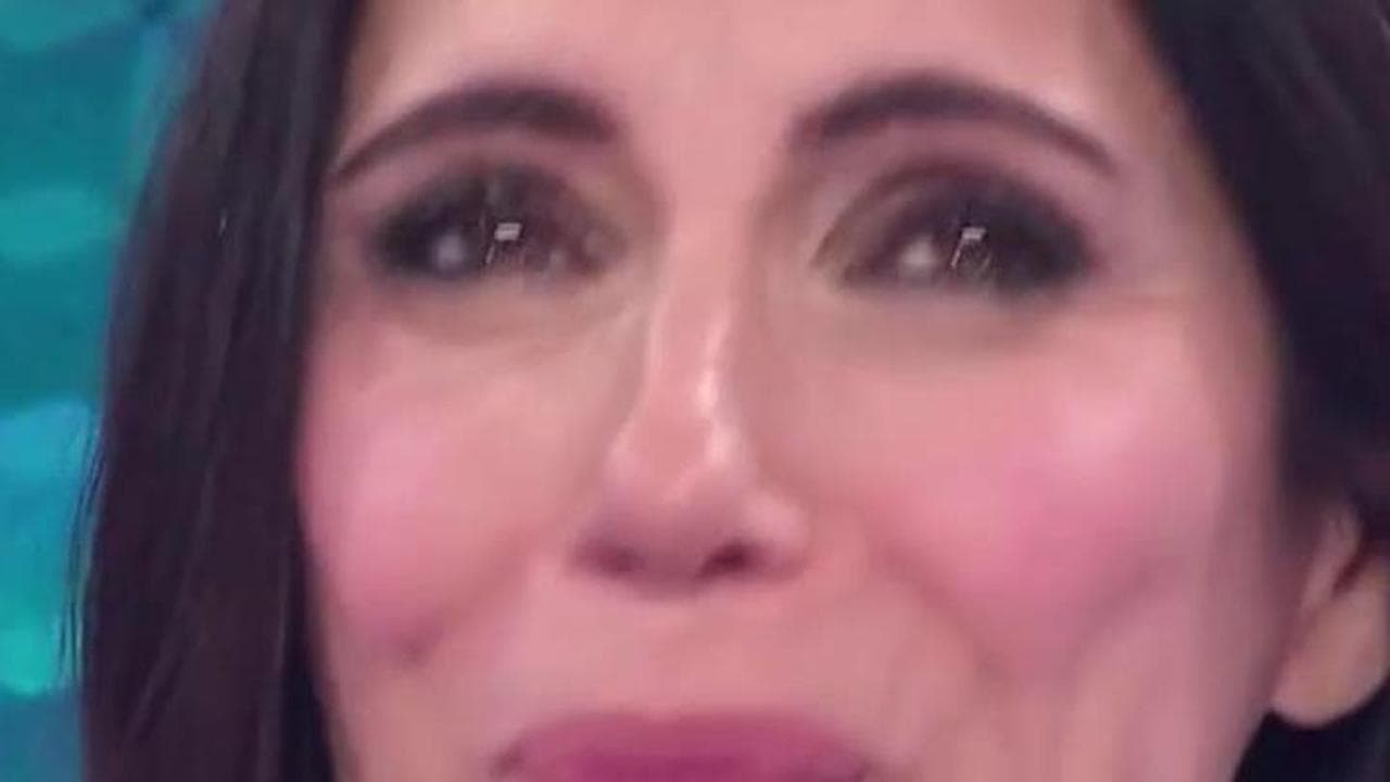 Le lacrime di Giorgia e la standing ovation del pubblico dell'Ariston: "Hai vinto tu"
