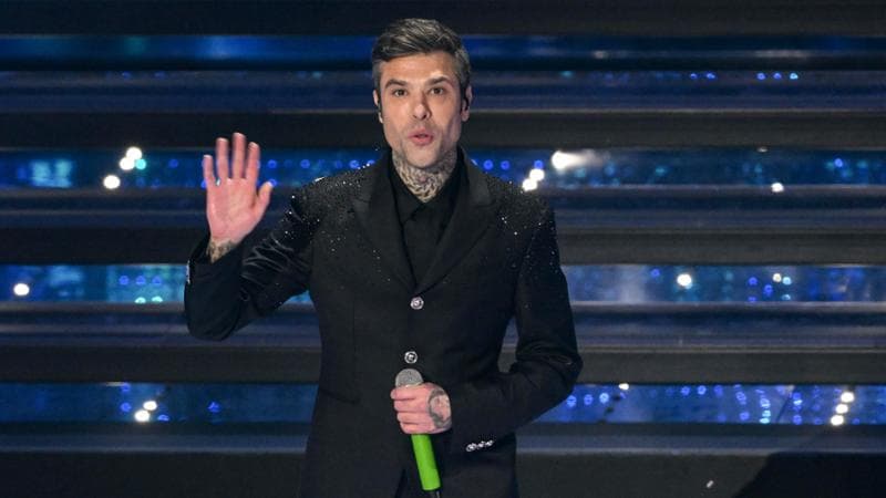 Fedez dopo Sanremo: “Non avevo il coraggio di scendere le scale, ora voglio solo fare musica”