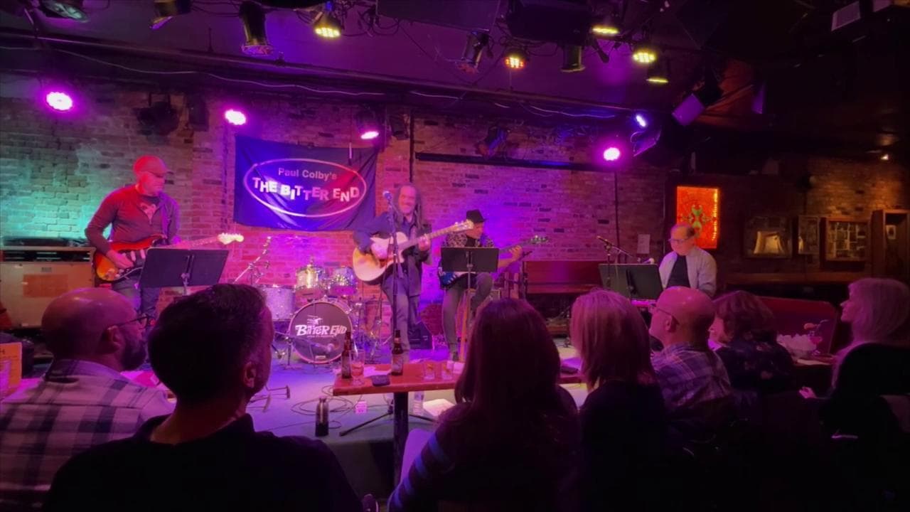 Valerio Piccolo e "Parthenope" dal vivo a New York: "Una soddisfazione cantare qui in napoletano"