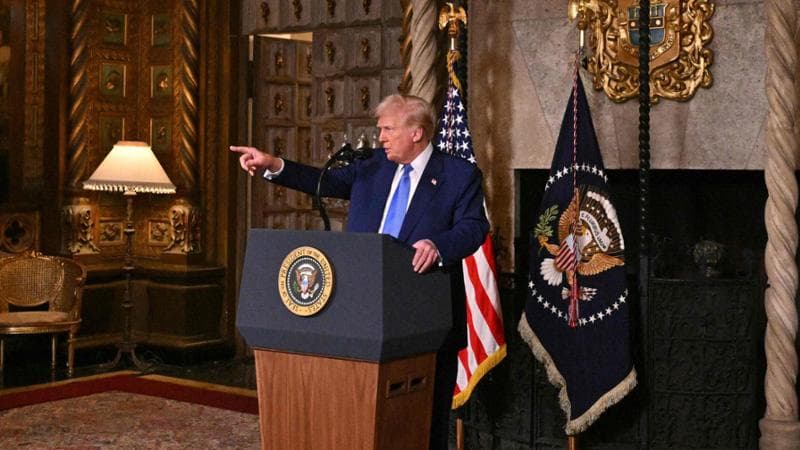 Trump: “Zelensky non doveva iniziare la guerra. L’Ucraina voti. Vedo Putin a fine mese”