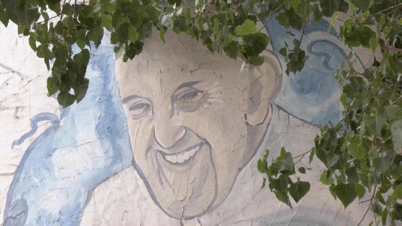 Papa Francesco, le preghiere nella sua Buenos Aires: "Ci ha dato una Chiesa più semplice e fraterna"