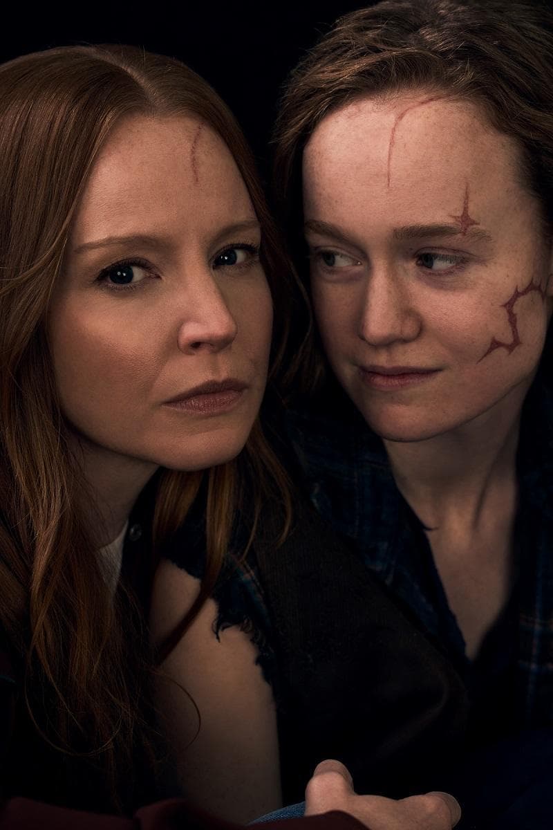 Liv Heuson e Lauren Ambrose