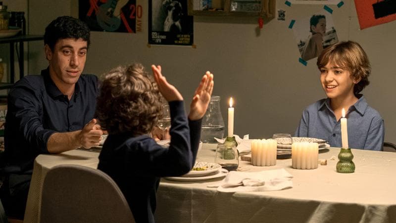 “Storia della mia famiglia”, papà è morto ma non facciamone un dramma