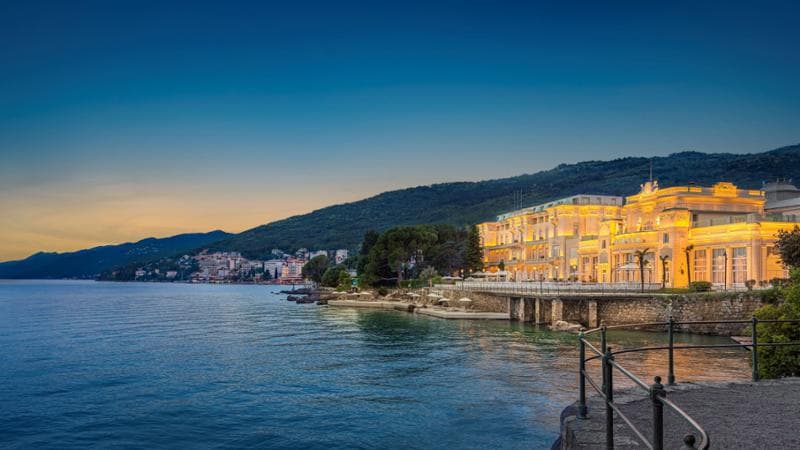 Opatija, Abbazia in italiano